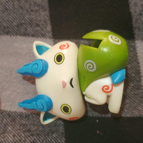 2/$7 2016 Yokai Watch 2" Noway and Komasan - Picture 5 of 6